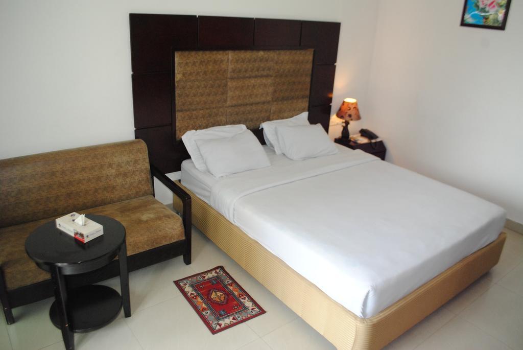 Hotel Mishuk Cox's Bazar Habitación foto